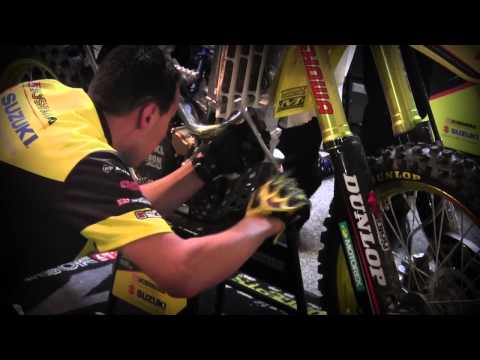 2013 YOSHIMURA SUZUKI FACTORY RACING - HOUSTON SX RACE REPORT 