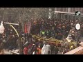 Ayodhya Ram Mandir: Devotees Break Through Security Day After Inauguration  - 02:29 min - News - Video