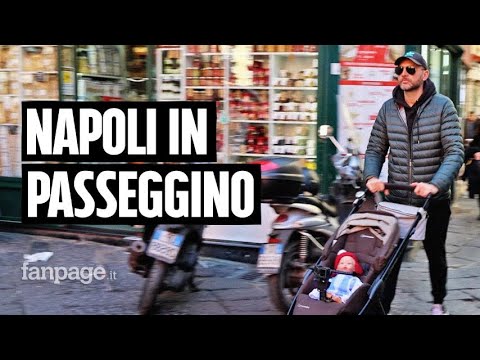 Per le strade di Napoli col passeggino: è un cammino ad ostacoli