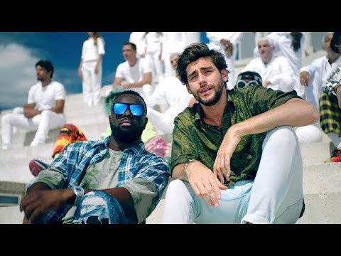 Maître GIMS - Lo Mismo ft. Alvaro Soler (Clip Officiel)