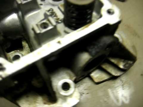 Displaced Valve Guide = Damage to V Twin Briggs - YouTube