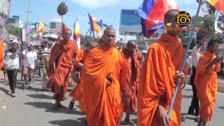 Protest in front of Phnom Penh Court 21-05-2014