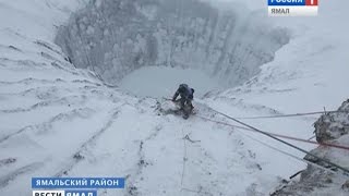 Уникальные кадры воронки на Ямале зимой