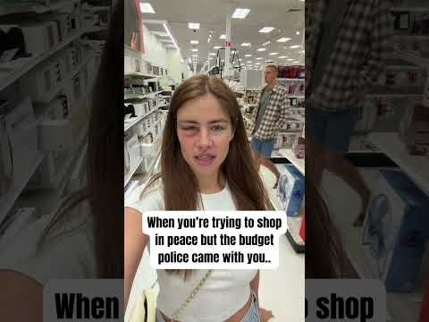 Never can shop in peace 😫