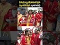 ఐశ్యర్య రాజేష్ తిరుమలలో ఫ్యామిలీ కామెడీచేస్తుంటే..రియాక్షన్ Aishwarya Rajesh Fun | Ttd | Prime9 News  - 00:05 min - News - Video
