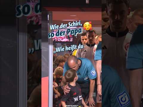 😯 Wer ist denn da so mausig? | Sportschau Fußball #shorts