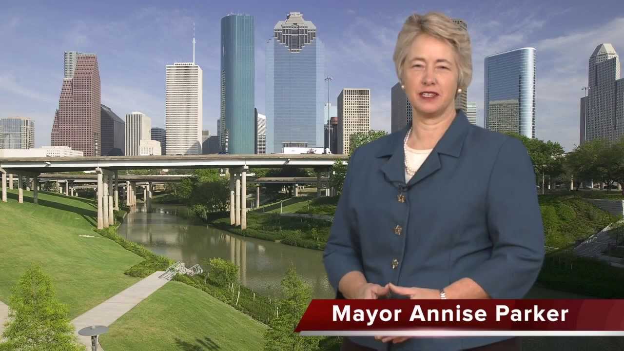 Mayor Annise Parker Welcomes Houston Homebuyers - YouTube