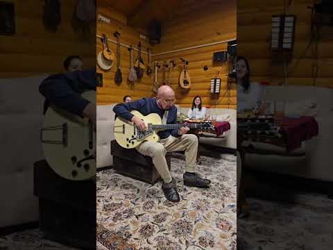 Едет поезд по России