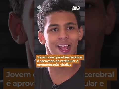 Jovem com paralisia cerebral é aprovado no vestibular e comemoração viraliza #Shorts #FalaBrasil