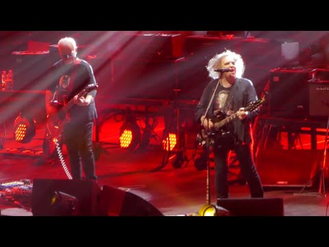 The Cure - Jumping Someone Else's Train / Grinding Halt - MSG 6/22/23