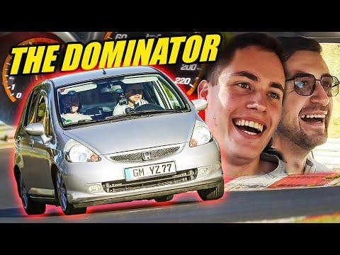 DOMINATING the Nürburgring with Monstrous Honda Jazz🥵