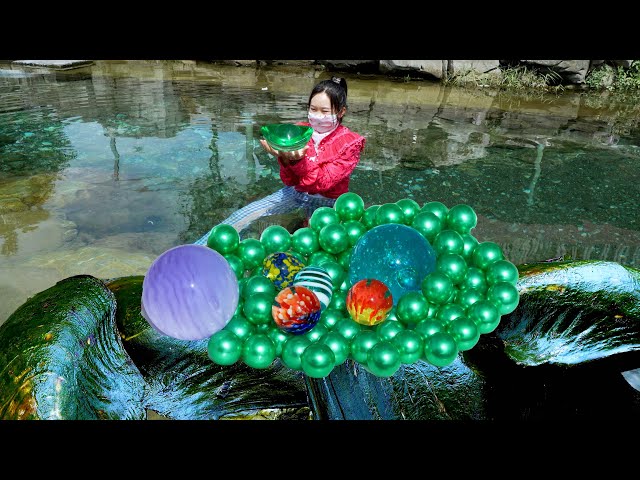 😱🎁Giant clams growing in clear spring water, nurturing dazzling pearls inside, fascinating