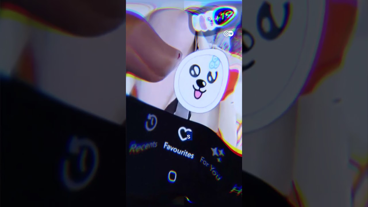 New York sues social media giants, accusing them of hooking kids on their apps | DW News