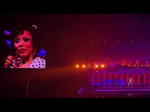 "Make It Up" - Doja Cat Live in Manila 2025 #TourMaVie [4K] | trina.ph