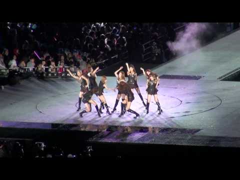 SM Town World Tour 2012: SNSD's