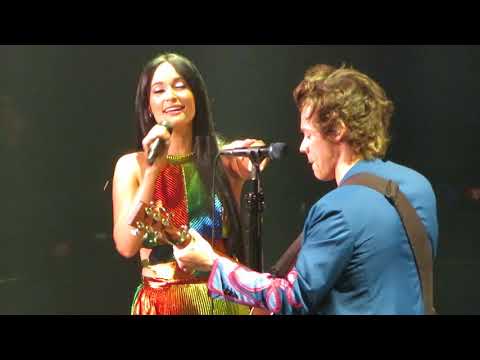 Harry Styles and Kacey Musgraves 'You're Still the One' Live at MSG 06/22/18