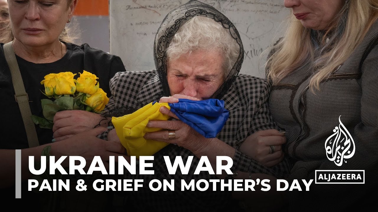 Mother’s Day in Ukraine: Parents mourn their deceased children