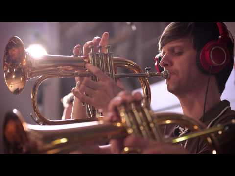 Snarky Puppy - Kite (We Like It Here) online metal music video by SNARKY PUPPY