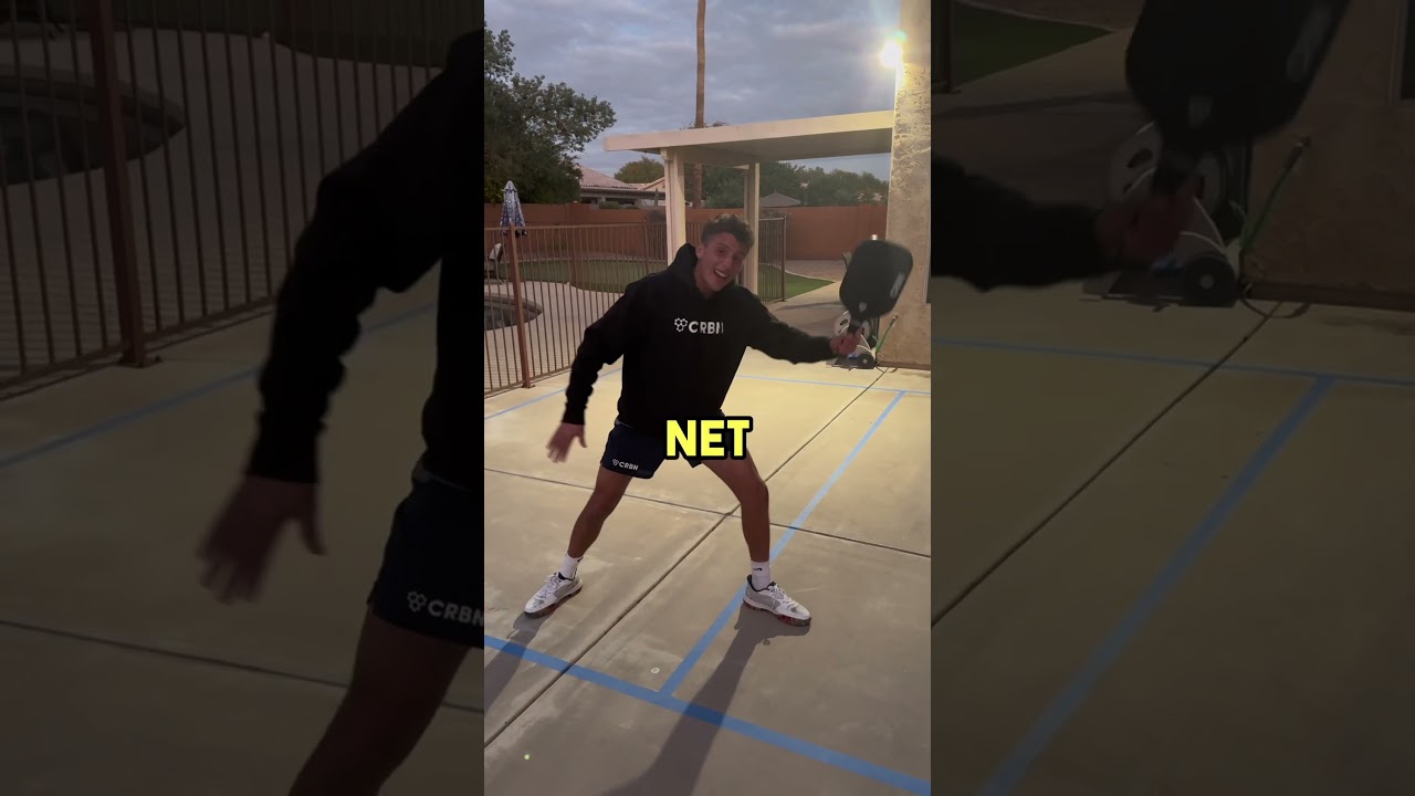 How to properly cover the middle in pickleball! #pickleballtips #pickleball #shorts