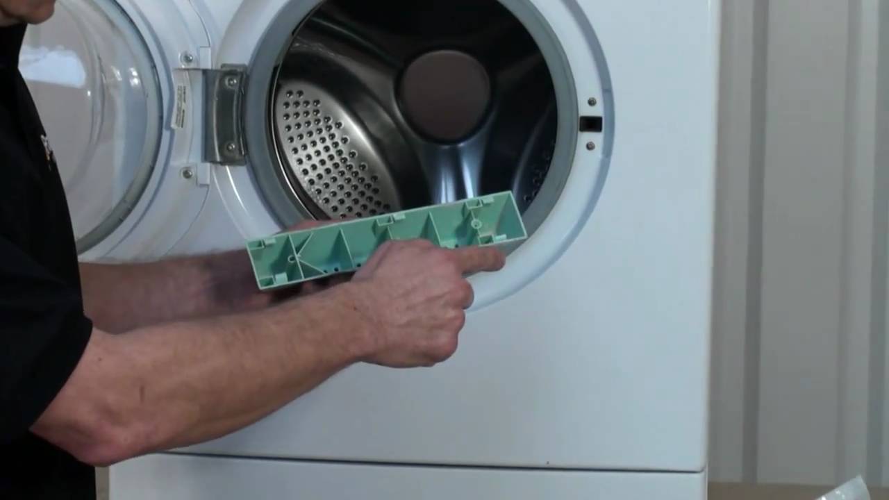 How To Replace And Fit A Washing Machine Drum Paddle Hotpoint Youtube