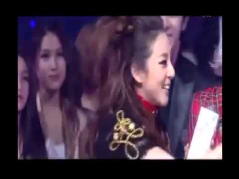 CL and Sulli cute moments