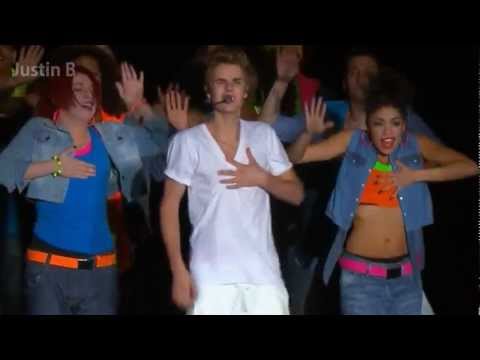 Justin Bieber - Somebody To Love (Concert Mexico Live)