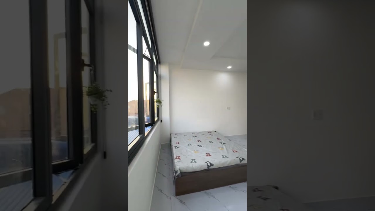Không gian Newind - cho thuê căn hộ ban công full nội thất nhà mới đường lớn Quận 7 gần cầu Phú Xuân