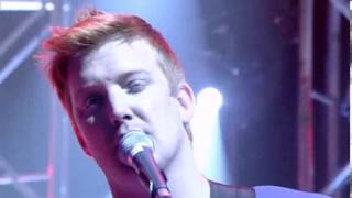 Queens Of The Stone Age   No One Knows Live Jools Holland 2002
