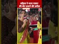 Lok Sabha Election :महिला ने गाना गाकर की वोट डालने की अपील #shorts #shortsvideo #viralvideo