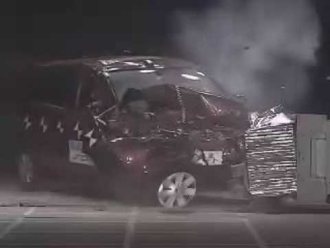 Videó Crash teszt Nissan Note 2005 óta