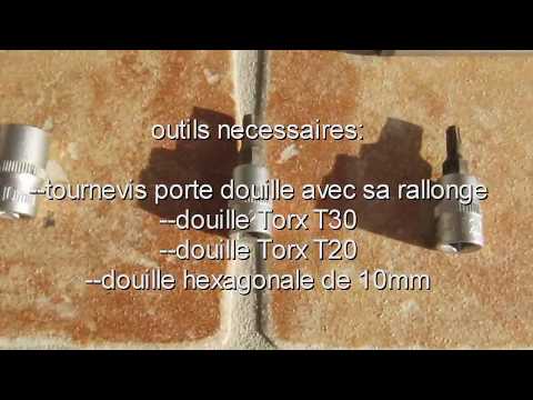 Audi A4 (B7) - Remplacer Ampoule Phare Antibrouillard AV