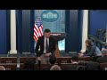LIVE: White House briefing with Karine Jean-Pierre, John Kirby  - 01:25:26 min - News - Video