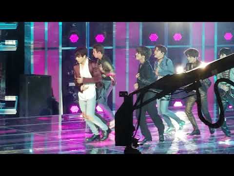 BTS - Fake Love side stage view of 2018 Billboard Music Awards Performance