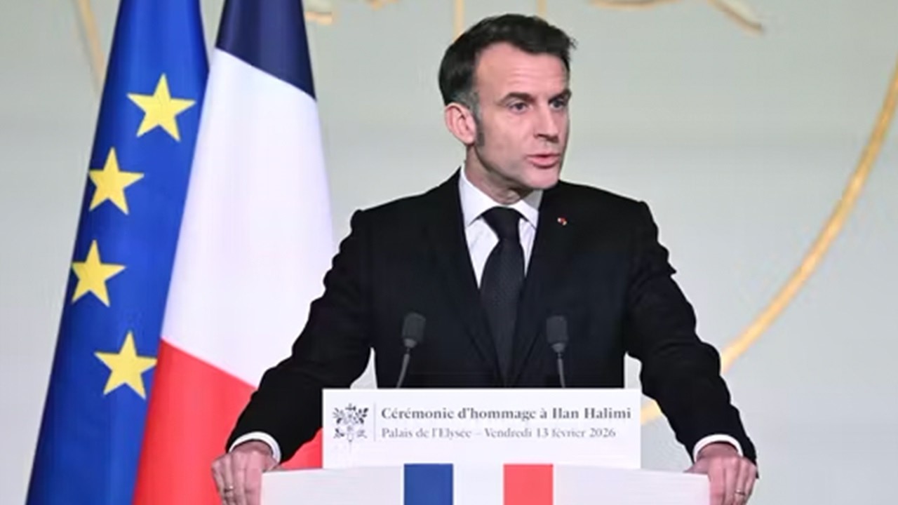 Macron prône l'inéligibilité des élus coupables "d'actes et propos antisémites et racistes"