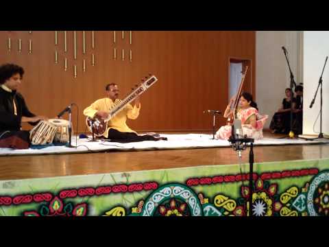 Subrata De Swaranjali - Raag Ahir Bhairav by Subrata De on sitar Part 1