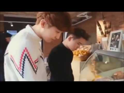 The best fanboy of Kyungsoo