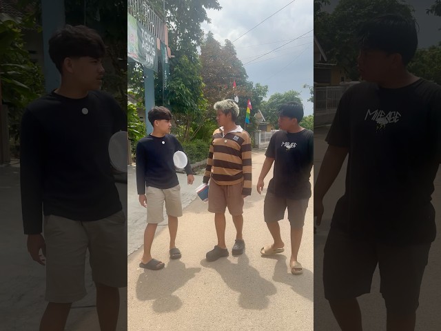 Kalian layangan nya dibuatin Bapak juga ngga ? #shorts #lucu #kocak #layangan