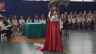 11 Listopada - Występ Zuzanny Oziemskiej z klasy 8d