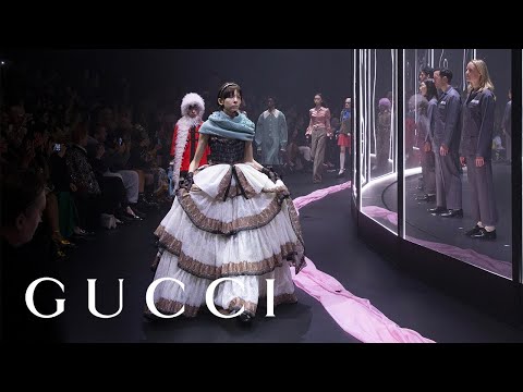 Gucci Fall Winter 2020 Women's Fashion Show