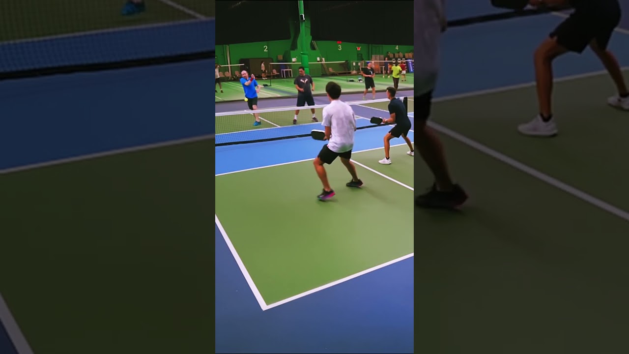 🎊Surprise Tweener Lob #sporthighlights #pickleballhighlights #pickleball #sports #shorts