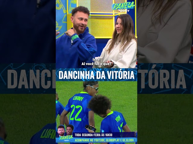 DANÇA DOS FAMOSOS? FRED E SOFIA IMITAM DANCINHA DA VITÓRIA | PANELA SPORTV | #shorts | sportv