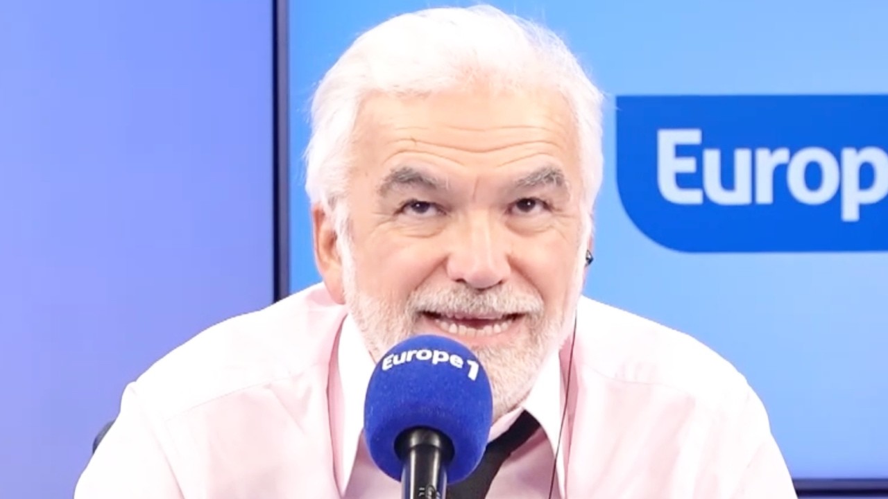 Pascal Praud recadre un lycéen : "Vous êtes là pour obéir et apprendre !"