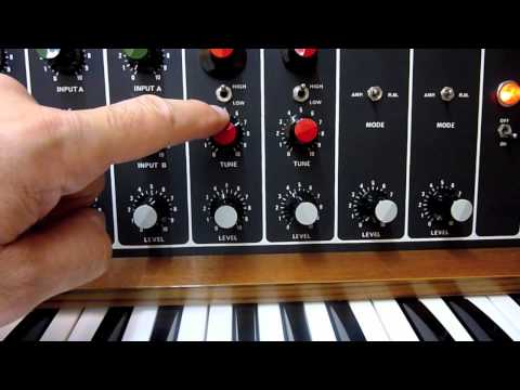 ETI 4600 Synthesiser Demo Part 3 of 4 - Modules in detail (continued).mov