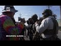 ICE protesters confront federal agents at immigration facility in Illinois  - 00:29 min - News - Video