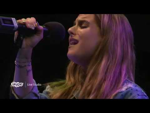 JoJo - Leave (Get Out) (LIVE 95.5)