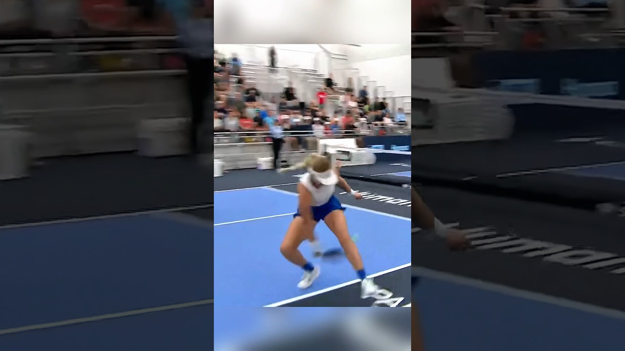 ALW pulls off a picture perfect tweener @Anna.Leigh.Waters #sctop10