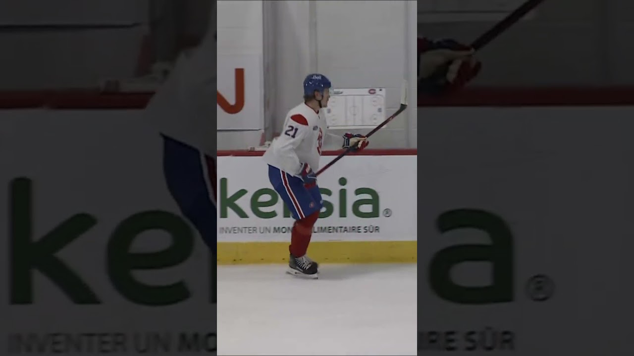 Bonne nouvelle pour le Tricolore! Kaiden Guhle pratique avec un chandail régulier! #GoHabsgo 🔵⚪️🔴