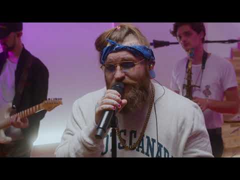 Teddy Swims -  Bed On Fire (Live Studio Performance)