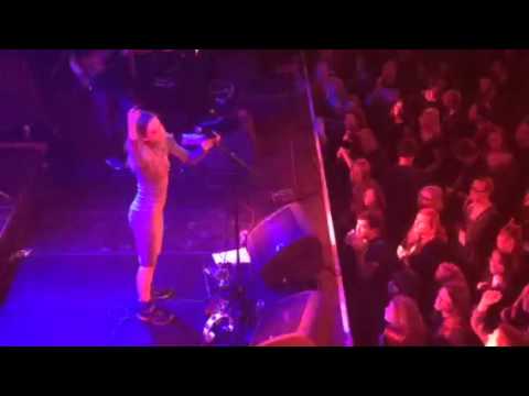 Pumarosa - Priestess - Live at London Calling