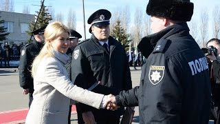 Ректор ХНУВС вручив курсантам-випускникам погони лейтенантів поліції 